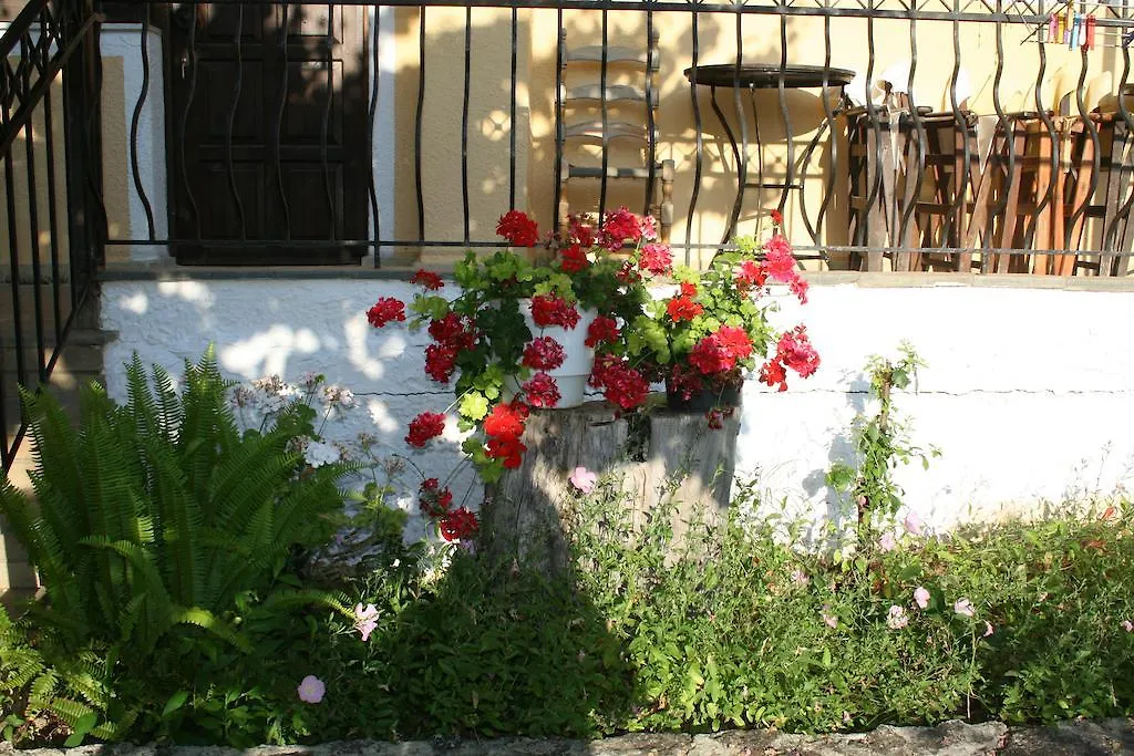 Apartment Xenios Loutra Village Karnagio