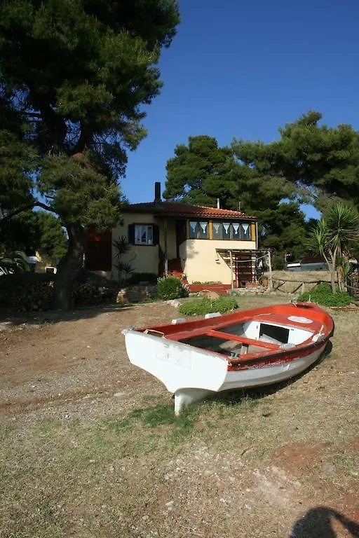 Xenios Loutra Village Karnagio 0*, Loutra (Kassandra) Greece