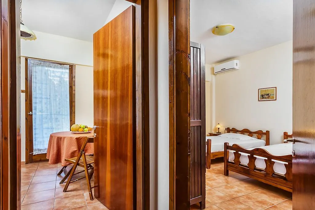 Xenios Loutra Village Karnagio 0*, Loutra (Kassandra)